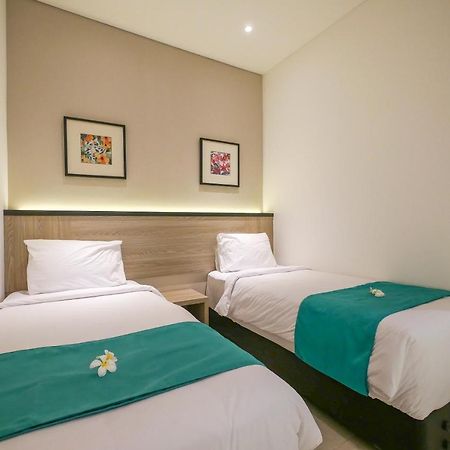 Nivasa Hotel 乌干沙 外观 照片