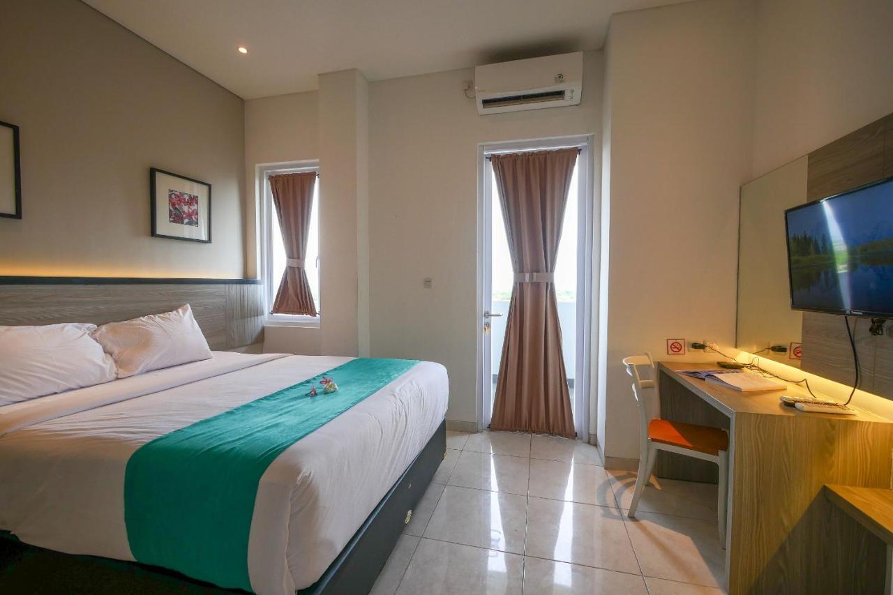 Nivasa Hotel 乌干沙 外观 照片